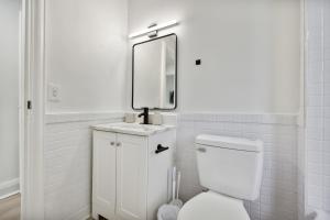 East 419I Modern Suite I Pool I Gym