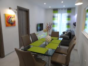 Laura Deluxe Apartment