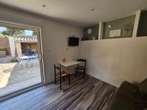 Studio à louer à Villeneuve les Avignon