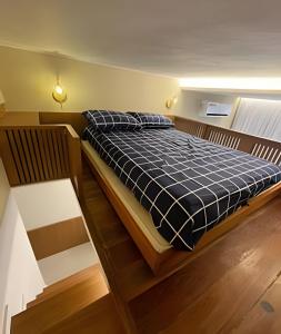 Magnífico Mezanino recém-reformado 2min. Praia