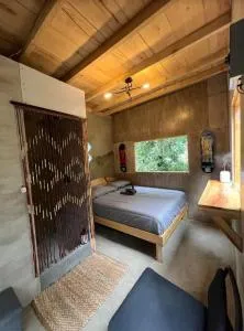 EB5 Escape-Contemporary Stay, San Marcos La Laguna, Skateboard - San Juan La Laguna