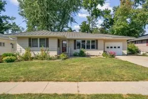 Country Club View in Marion, Iowa - Marion