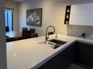 Casa completa 3 recamaras cerca de Nuevo Costco