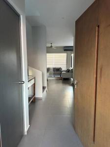 Casa completa 3 recamaras cerca de Nuevo Costco