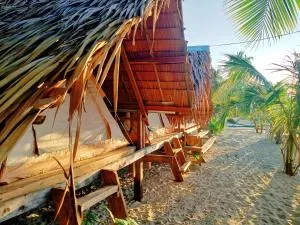 Amwani Beach Camp - Locaroc