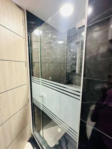 Hermoso y acogedor apto piso 32 para estrenar