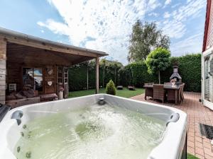 Lovely holiday home with bubble bath