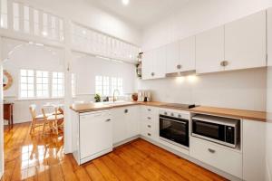 3 Palms Lagoon Pool Villa