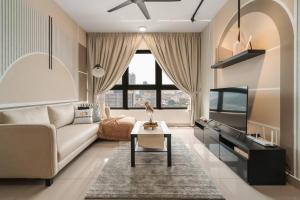 4BR Modish Room MVertica Near MRT by RumaBnB