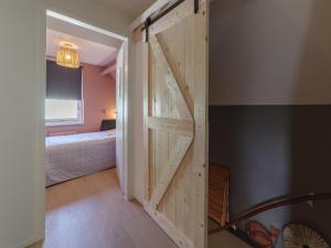 Holiday home with Jacuzzi 200m from the beach