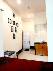 Studio Room Close to Quest Mall - Ballygunge