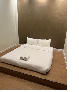 LEA GUEST HOUSE & CAFE Lukut