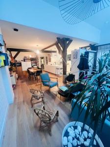 Maison de charme pour 6 | 15 Mins de Paris Centre