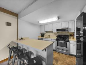 Sh404 Summit House Condo