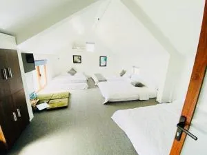 RiverView Homestay - Xóm Ðé