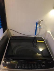 Vinta with Netflix and Vinyl Player and Washer