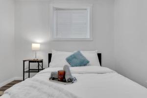 ModernOasis with AC&MovieRoom close to Downtown15 Banff 60