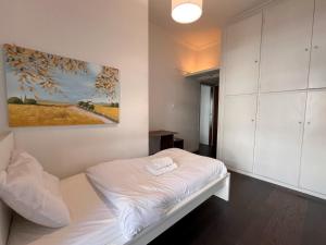 WSD Piraeus Cozy 2BD Apt with City View Balcony Near Neo Faliro Subway