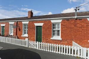 Mr Watsons Cottage near the Battery Point Jetty