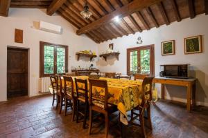 Old Well Country mansion 3200SquareFeet