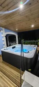 Villa JACUZZI CharlysAngel la Possession - 拉波塞雄