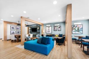 Everhome Suites Lexington - Horse Park