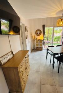 Villas La Villa Sylody restaurant, 3 piscines et location de velo sur place : photos des chambres