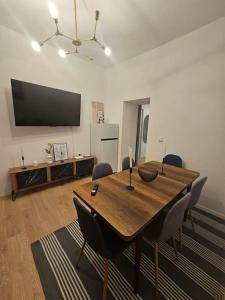 Heart of City Center 4br 2bath