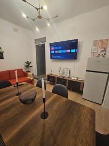 Heart of City Center 4br 2bath