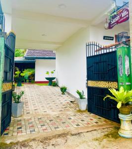 Sausiri Villa
