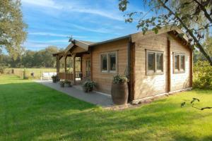 Old Deer Lodge by Neeltje Soet