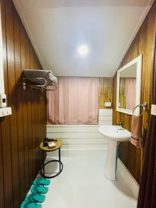 บ้านริมเลปากประ Banrimlay Pakpra