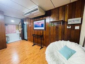 บ้านริมเลปากประ Banrimlay Pakpra