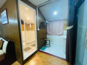 บ้านริมเลปากประ Banrimlay Pakpra