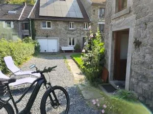 The River's Stones - Rouvreux