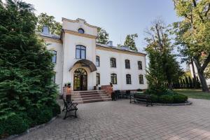Modlin Palace