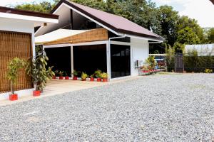 MilGees Vacation House