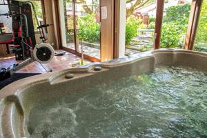 Hotels HOTEL LES MARRONNIERS : photos des chambres