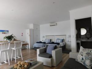 Rivertides Self Catering Guest House