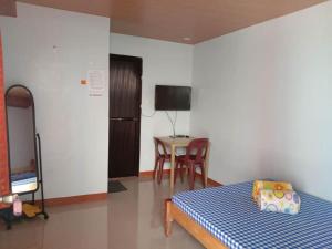 Budget Studio Unit #3 in Camia Street