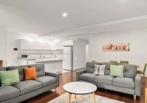 Aurora at Cowes by Ready Set Stay - 史密斯海滩