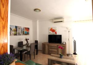 Apartamento con piscina Los Leandros