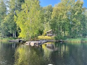 LIHAPULLIA Lac, sauna, plage privée, deux chalets rien que pour vous