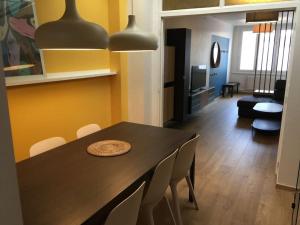 Appartements Maison spacieuse a la deco moderne : photos des chambres