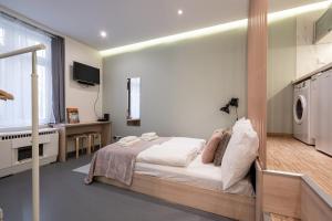 Cozy Little Flat in the City Center