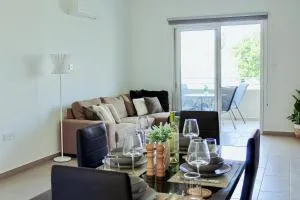 Modern 2 Bedroom Apt - Tourist Area Collection - Lemesós