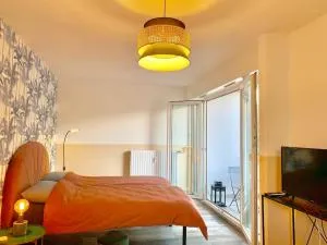 Appart Melvyn Chanael - proche gare - Сен-Луи