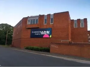 Single room close to uni & supermarket & free parking - Canley