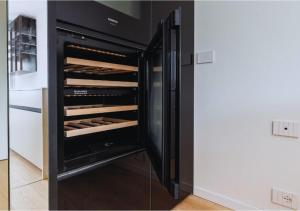 Luxury Waterfront Apartment