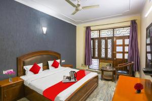 Hotel O Av Homes Near Aravali Biodiversity Park